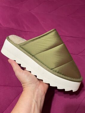 MAEVE | Anthropologie Puffy Platform Slippers Women's Size S